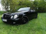 Mercedes-Benz Mercedes CLK Cabrio - Mercedes-Benz 230 mit Benzin-Antrieb: Clk
