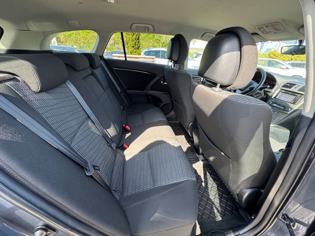 Toyota Avensis  Kombi Edition