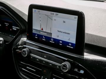 Ford Kuga 2.5 Plug-In Hybrid ST-Line Stauassistent