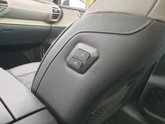 C5 X Hybrid Shine Pack 225 e-EAT8#TopAusstattung C5 X Hybrid Shine Pack 225 e-EAT8#TopAusstattung