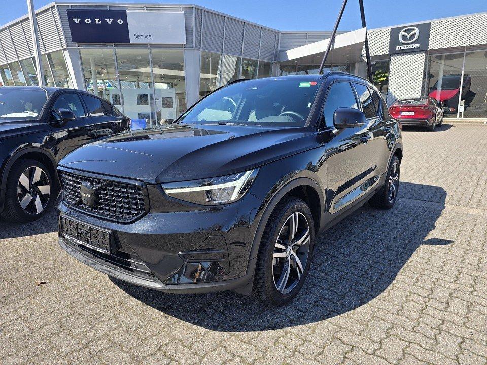 Volvo XC40 B3 (163 PS) AT7|BlackEdition|Plus|STHZ|360°