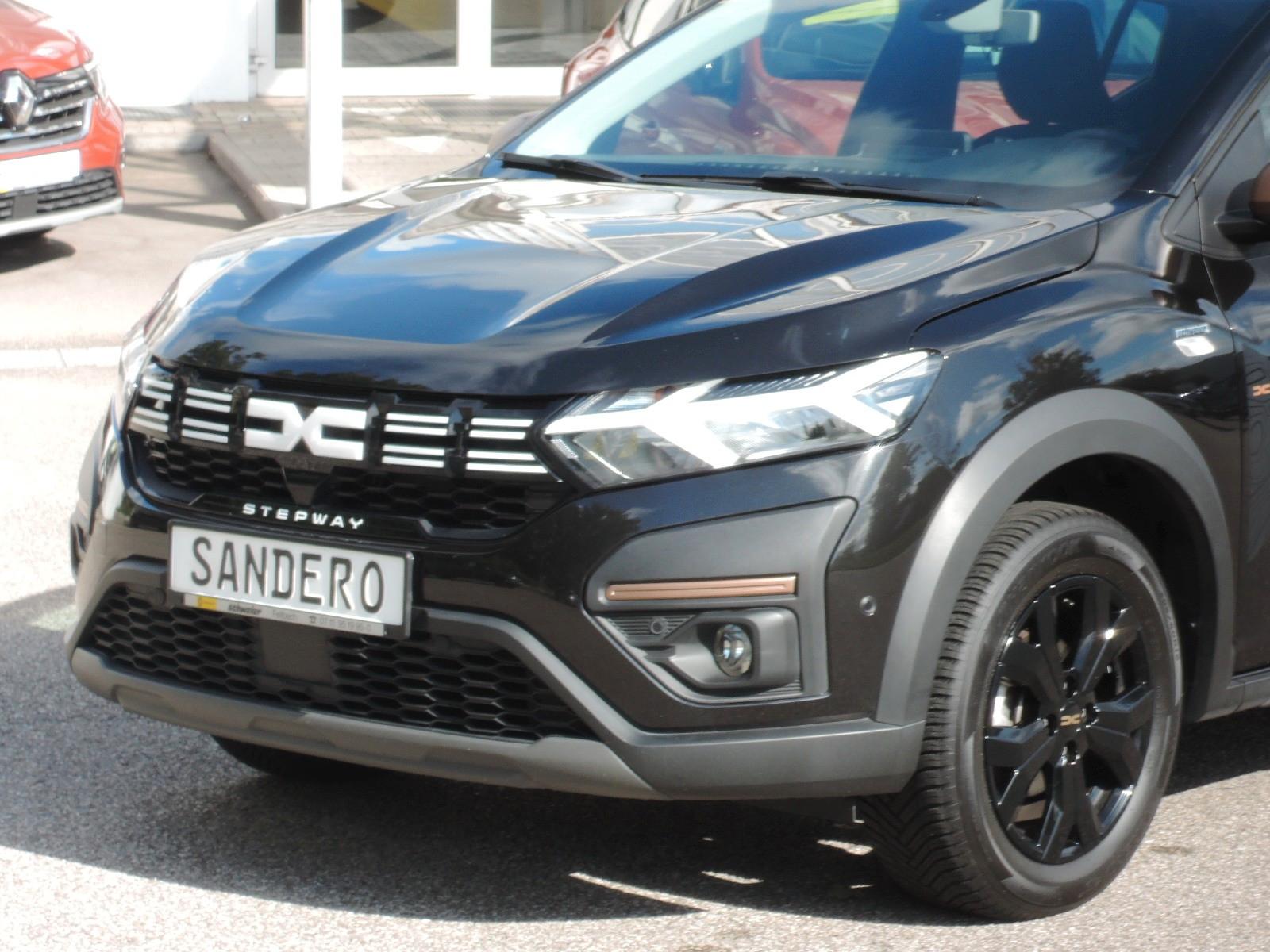 Dacia Sandero TCe 90 CVT Stepway Extreme  GJR,Glasdach