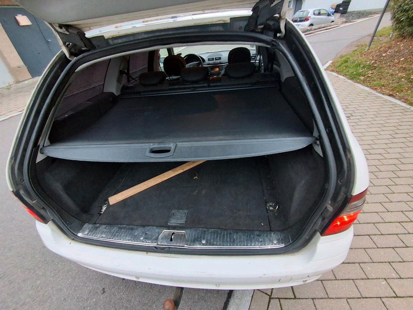 Mercedes-Benz E220 2005 — photo 5