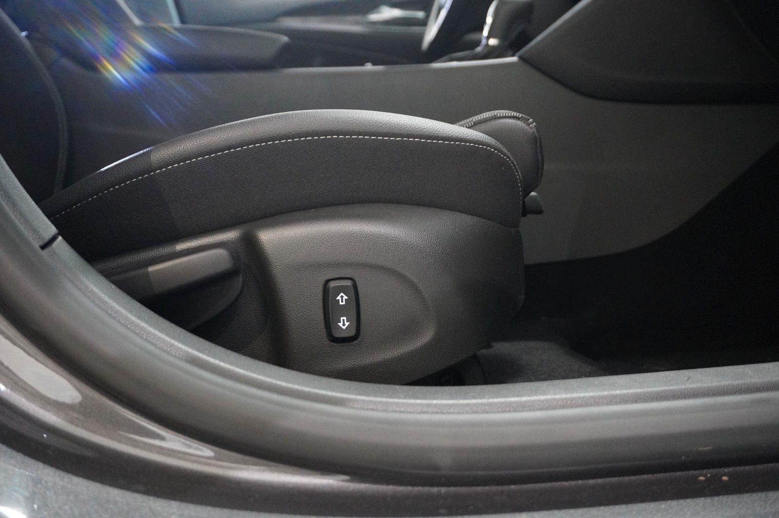 Fahrzeugabbildung Opel Insignia B ST 2.0D BUSINESS NAVI/LED/KAMERA/DAB+