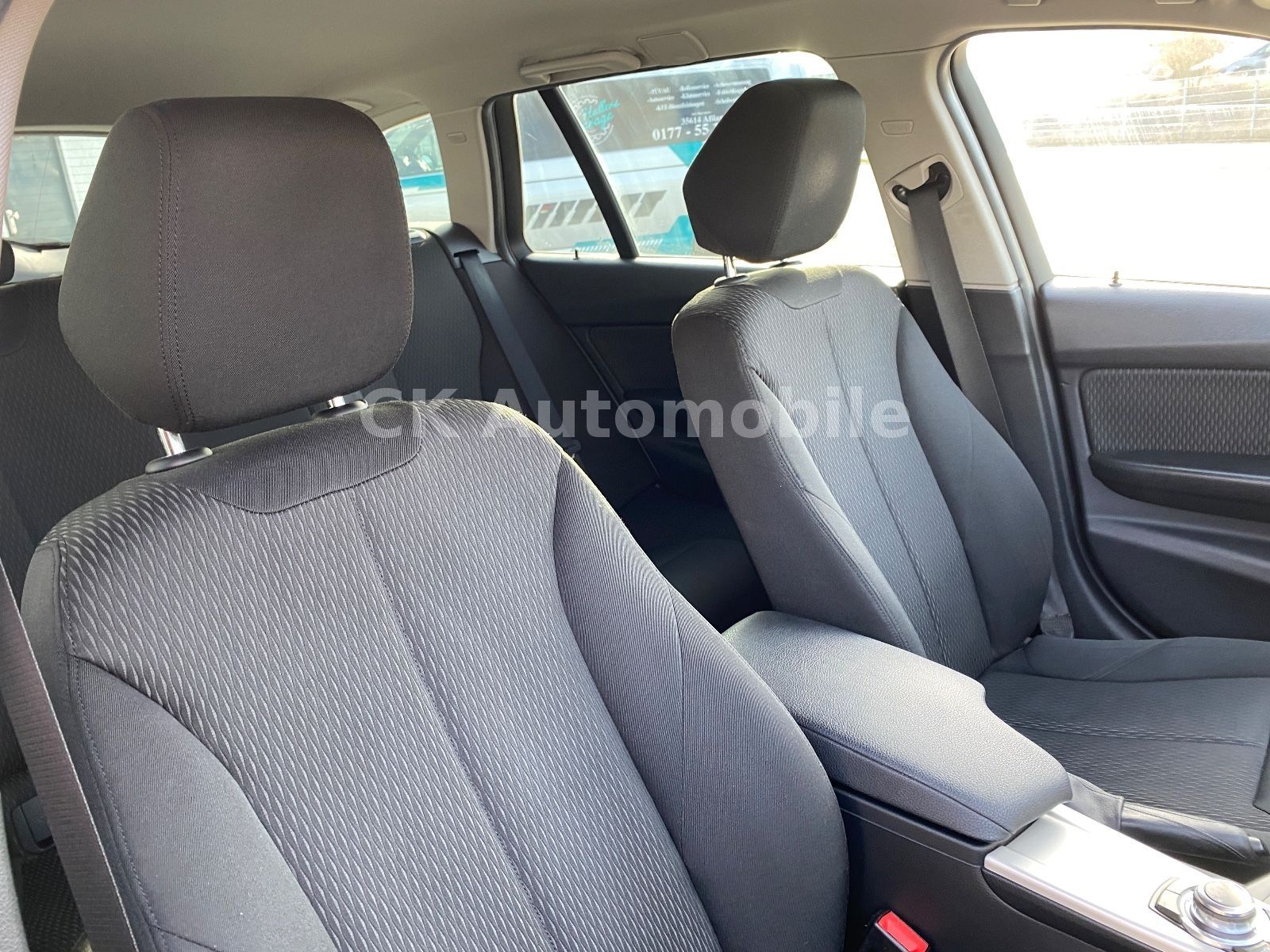 Fahrzeugabbildung BMW 320d Touring Automatik/Klima/Navi/Tempomat/PDC