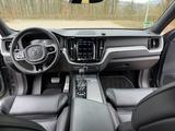 Volvo XC60 D4 R Design AWD*Kamera*LED*AHK*CARPLAY*LUFT - Volvo Gebrauchtwagen in Detmold