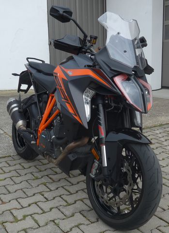 KTM 1290 Super Duke GT, QS+,TrackPack,Service+HU neu