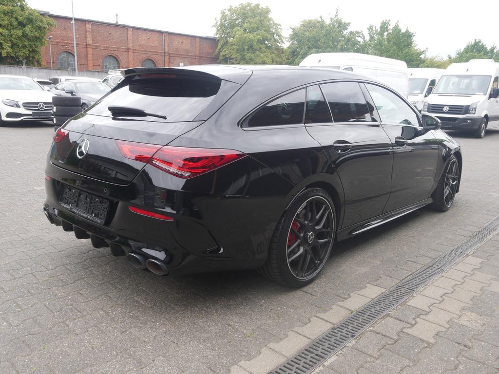 Mercedes-Benz CLA 45 AMG Shooting Brake