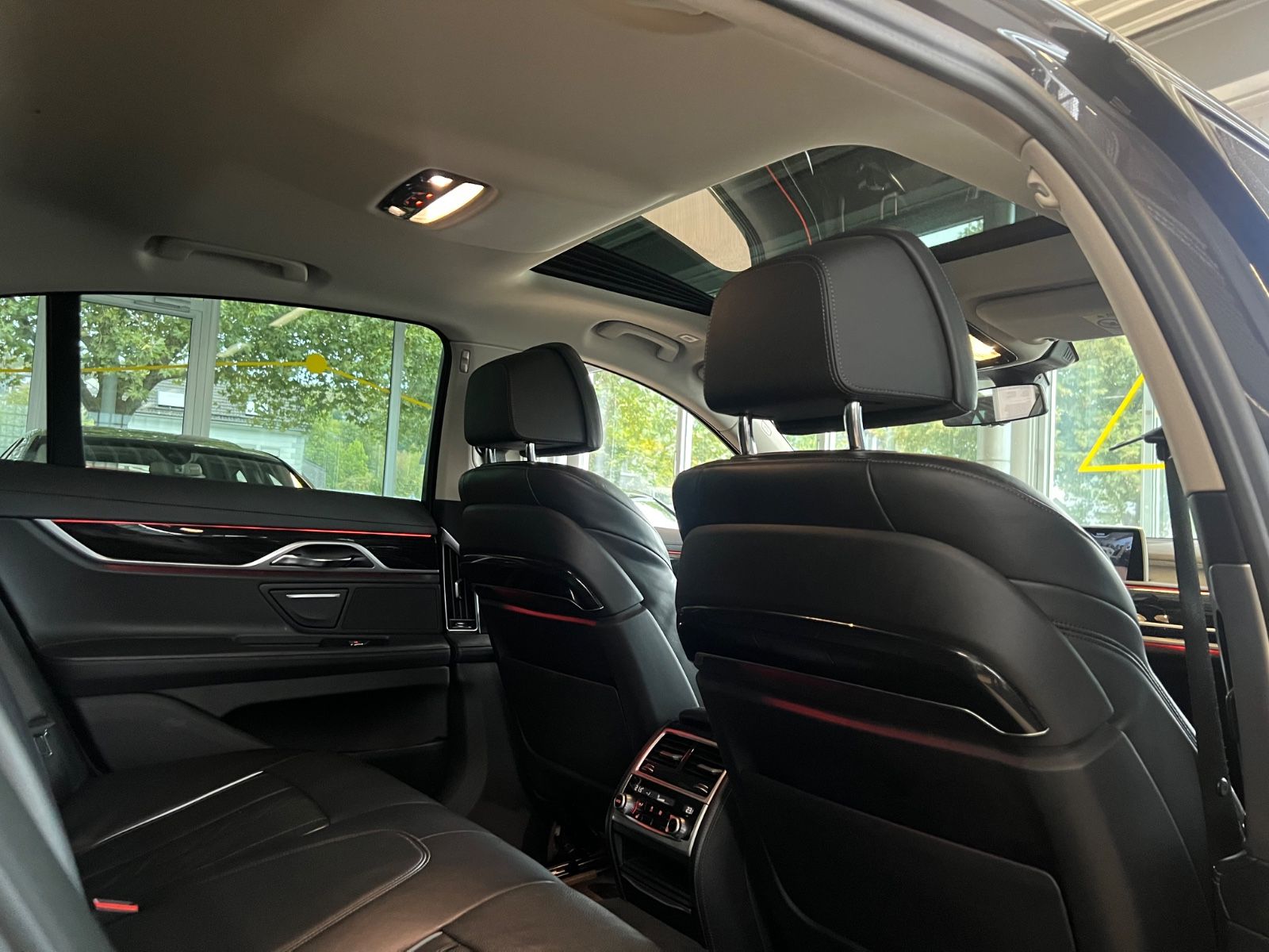 Fahrzeugabbildung BMW 740 d xDrive *MASSAGE* LEDER EXCLUSIVE *