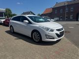 Hyundai i40 cw FIFA Sitzhz Kamera Navi PDC vo+ht AHK - Hyundai i40 mit Diesel-Antrieb: Kombi