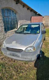 Opel Corsa B 1.4 60PS - Opel Corsa: 60 Ps