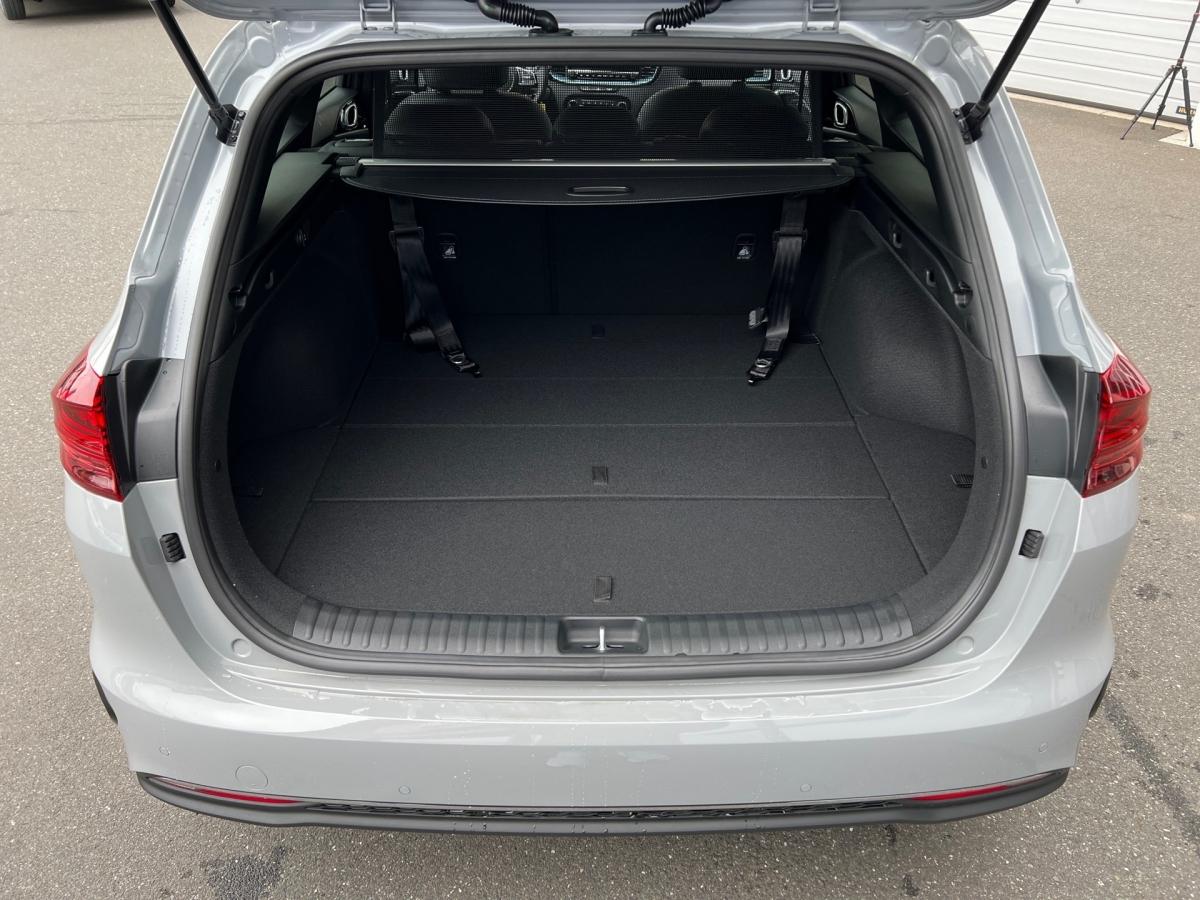 Kia cee'd SW Nightline 48V DCT