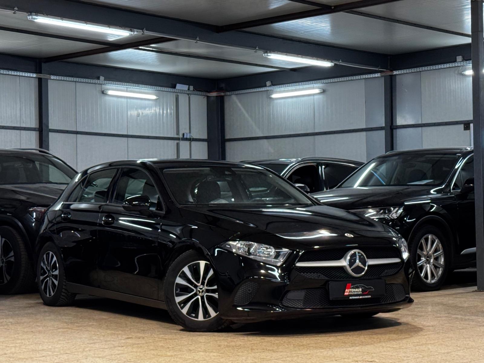 Mercedes-Benz A 180 PARK*LED*SHZ*KAME*SPUR*MBUX*TLEDER*1.HAND