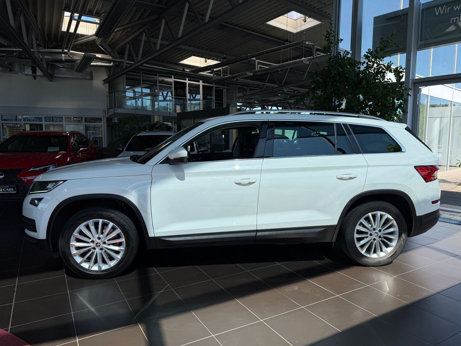 Fahrzeugabbildung SKODA Kodiaq Style 4x4 AHK ACC StHZ CANTON LEDER MEMO