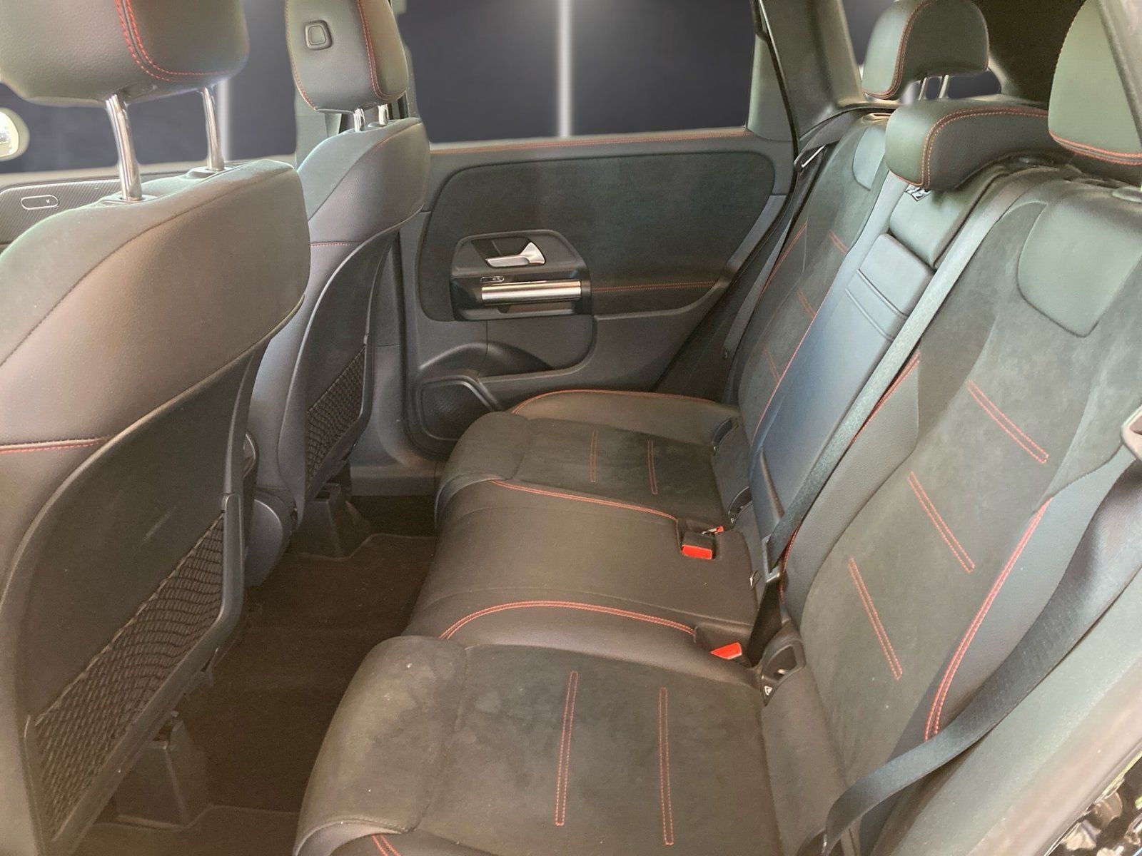 Fahrzeugabbildung Mercedes-Benz B 200 AMG*Kamera*LED*Easy-Pack*MBUX*PDC*Tempomat