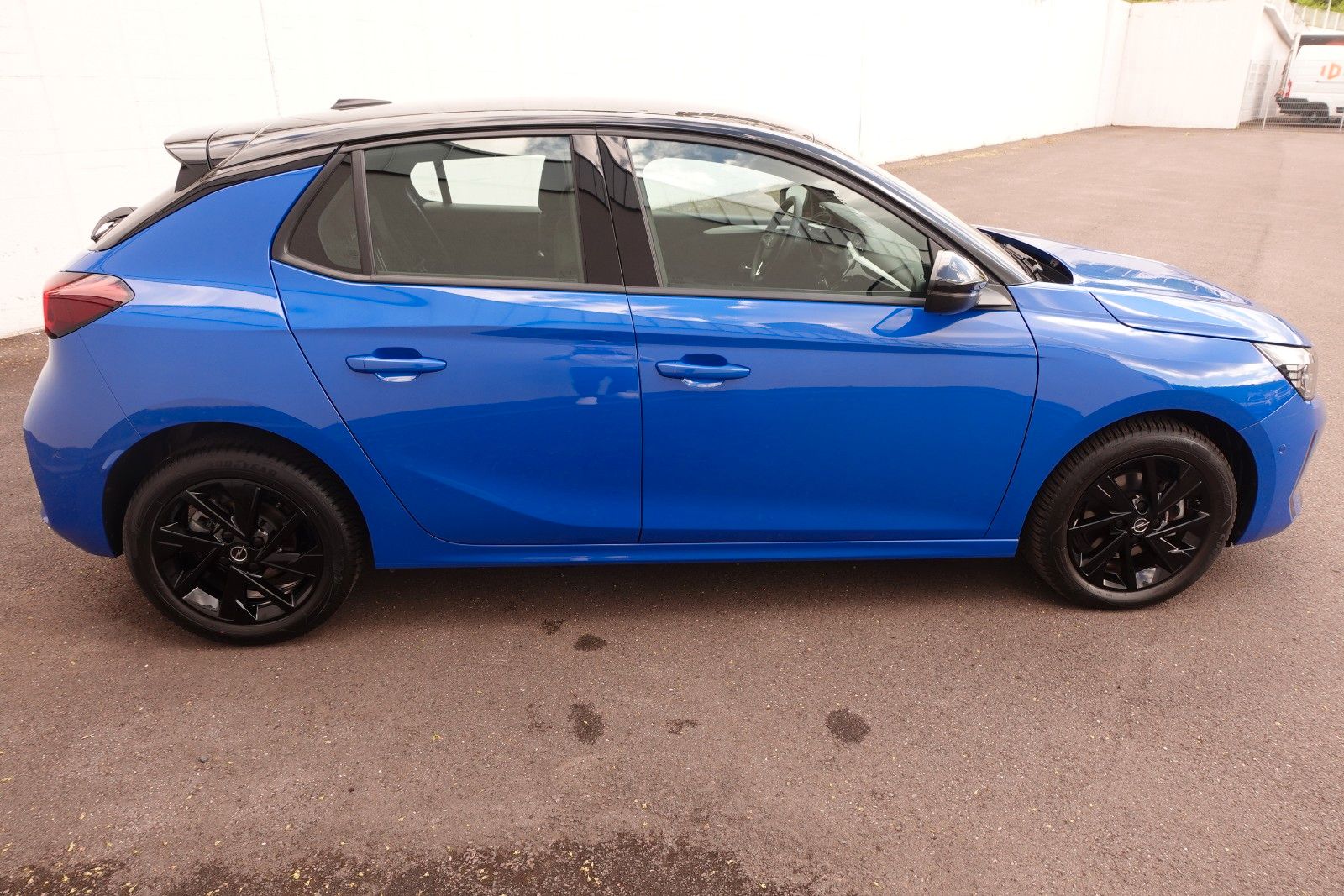 Fahrzeugabbildung Opel Corsa GS 1.2T,MatrixLED,Kamera,Sitzhzg,Allwetter