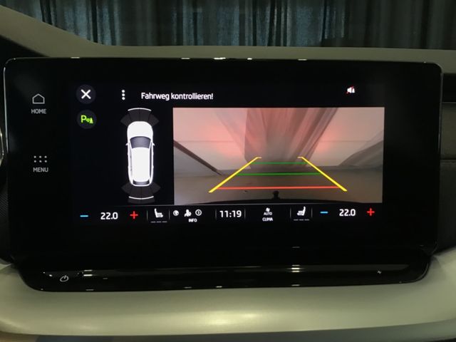 Fahrzeugabbildung Skoda Octavia Style 2.0 TDI Combi DSG/ACC/AHK/Navi/LED