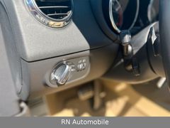 Fahrzeugabbildung Audi TT Coupe/Roadster 2.0 TFSI Roadster Leder Navi