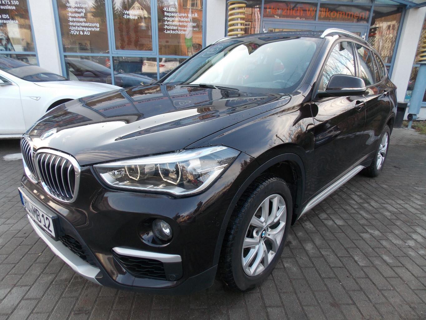 BMW X1 x-Line Teilleder"LEDScheinwerfer"Nichtraucher
