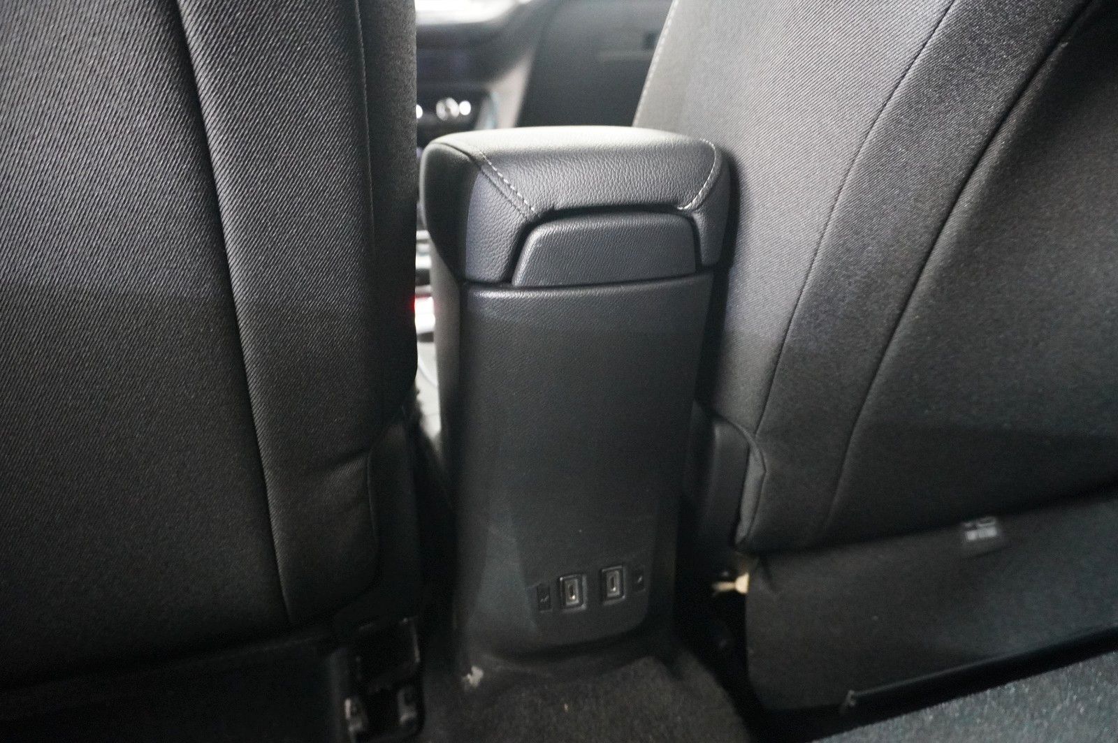 Fahrzeugabbildung Opel Corsa F 1.2T GS SPORT NAVI/LED/KAMERA/SPORT/DAB+