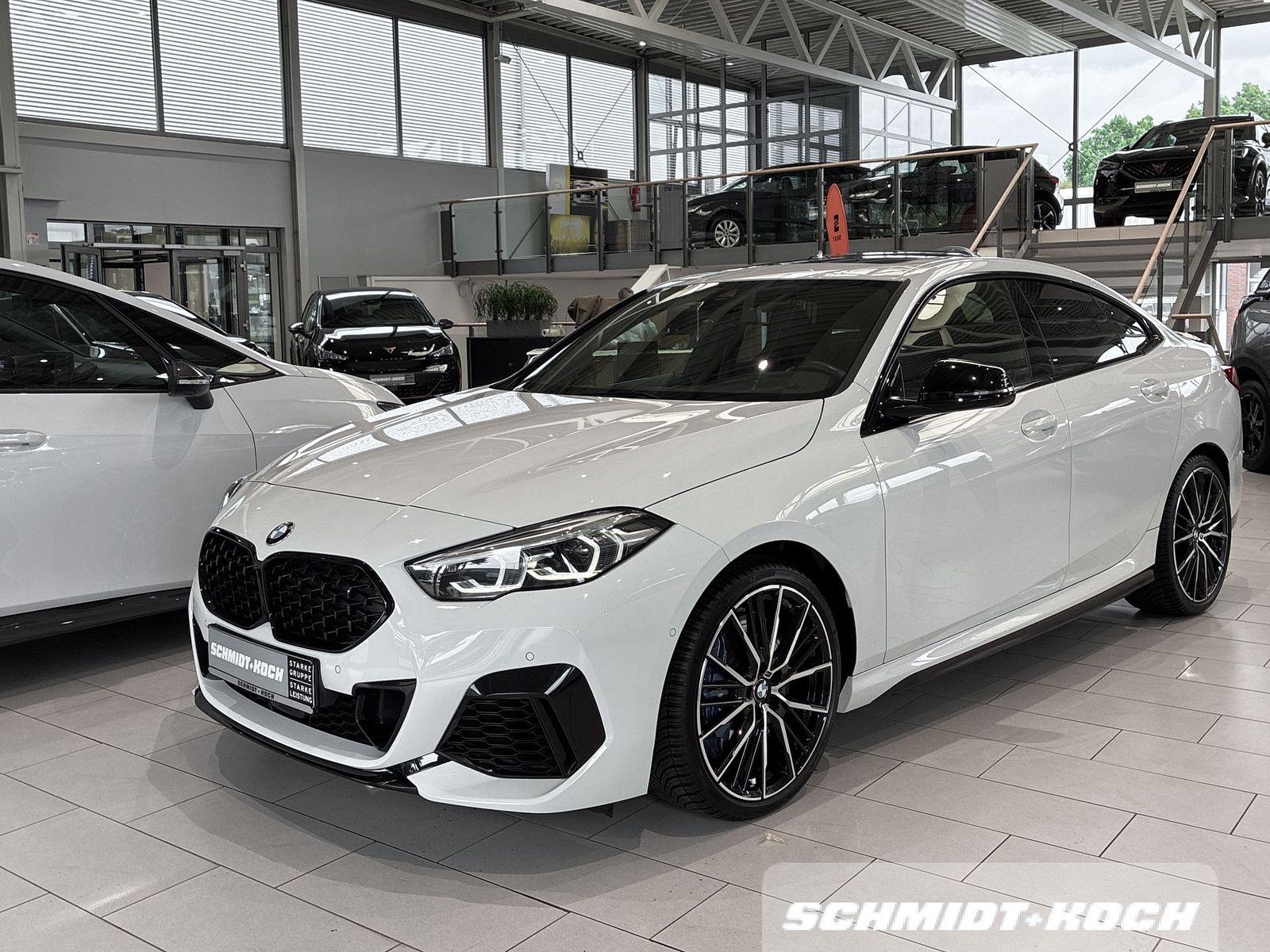 BMW M235i Gran Coupé xDrive AT Steptronic PANO
