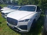 Jaguar F-Pace D200 R-Dynamic Black AWD Panorama LED - Jaguar F-Pace: R Dynamic Black
