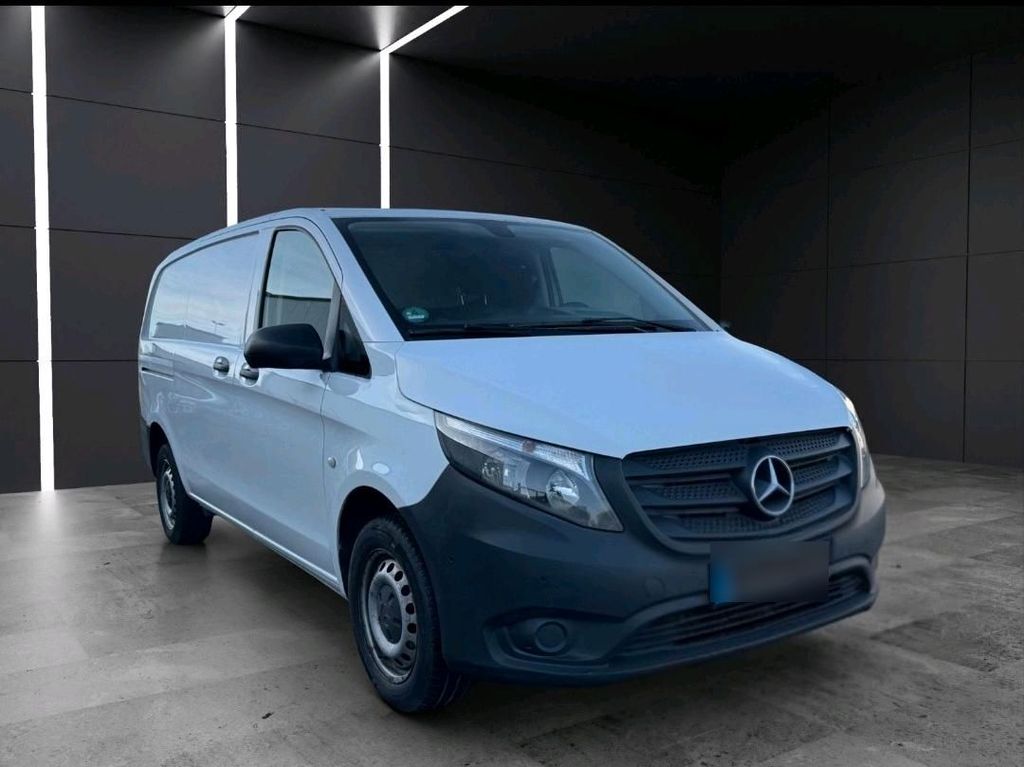 Image of Mercedes-Benz Vito