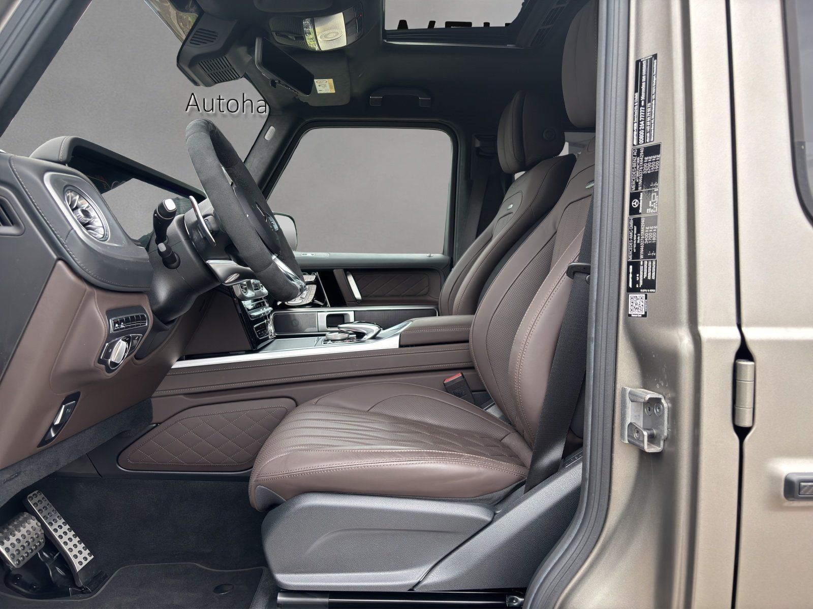 Fahrzeugabbildung Mercedes-Benz G63AMG 4x4² Dachträger MAGNO Kirschholzboden NEU