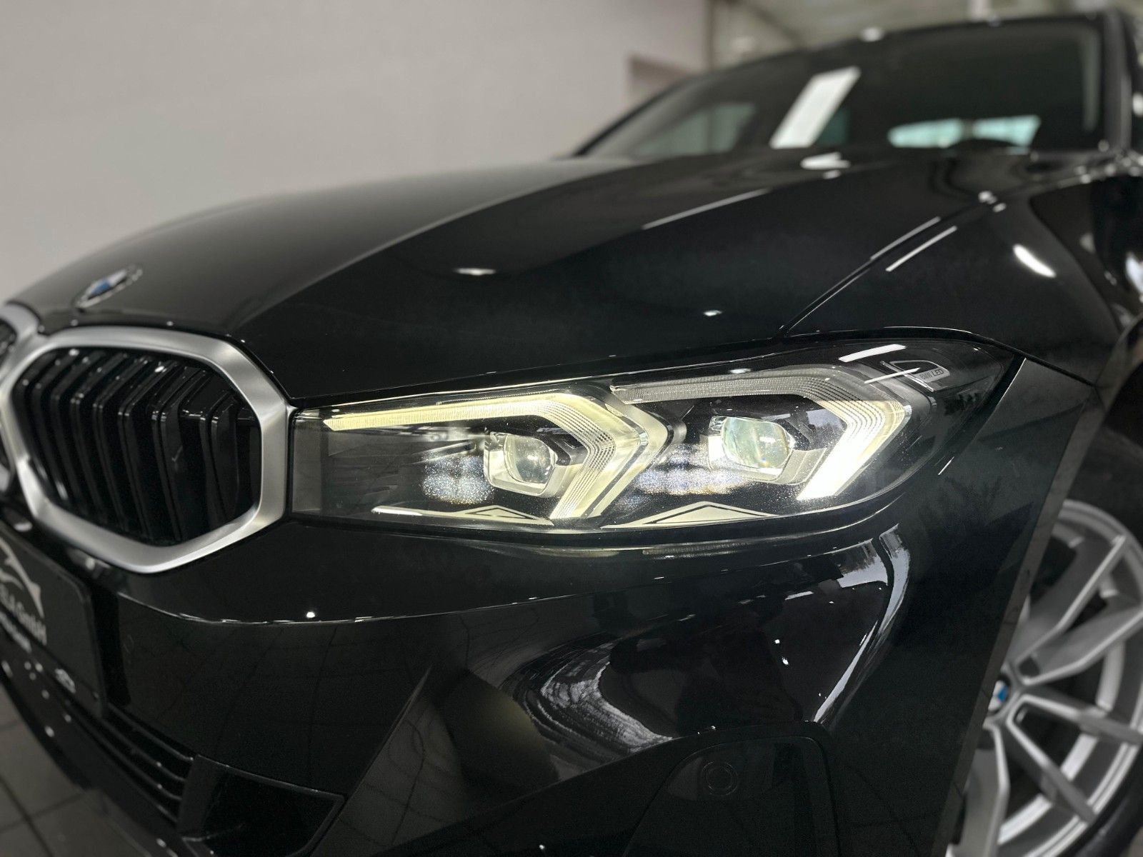 BMW 318 i Limousine 1.Hand|Kamera|Navi|LED|Memory foto 6