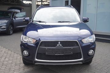 Mitsubishi Outlander - 2