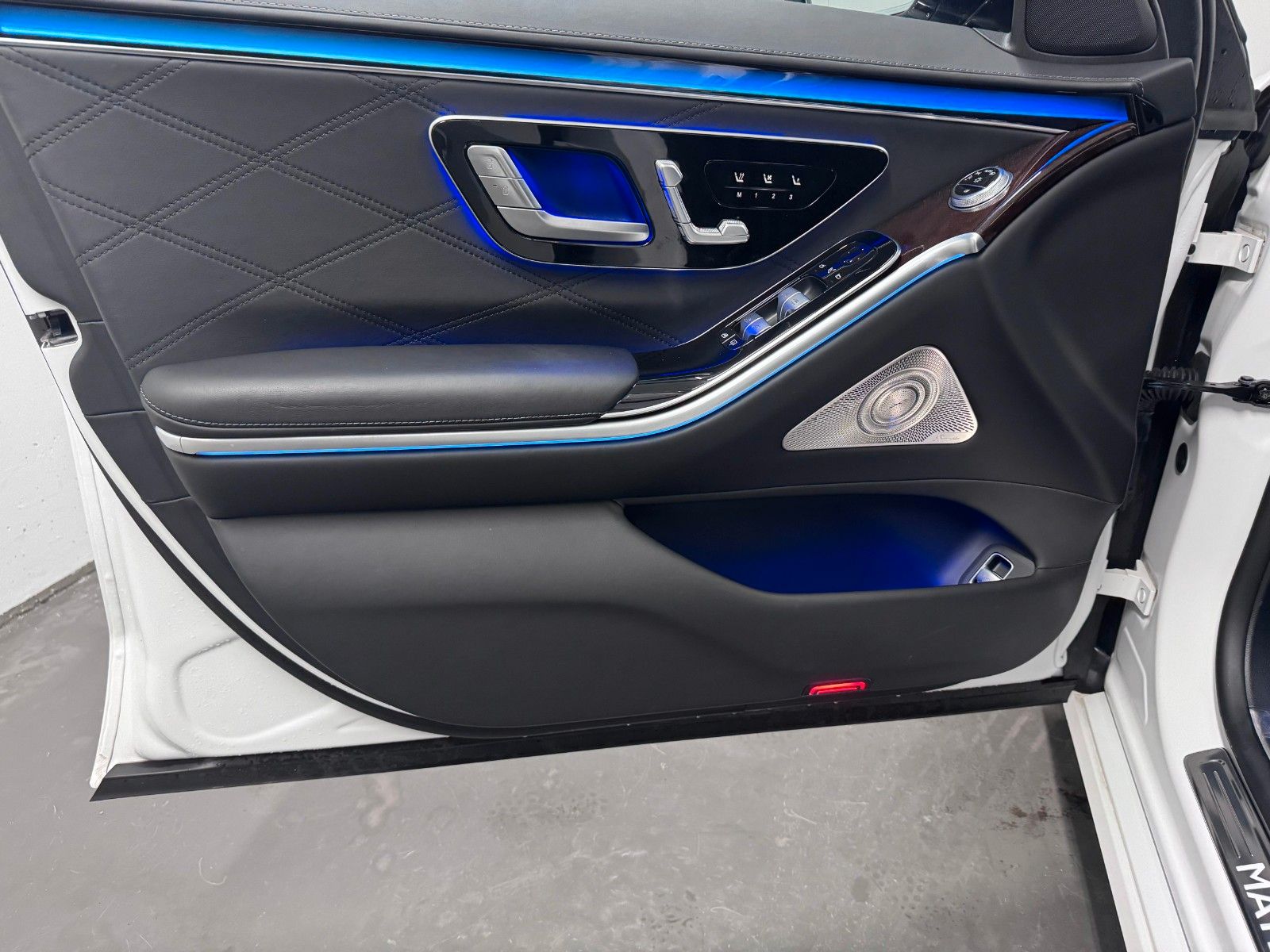 Fahrzeugabbildung Mercedes-Benz S 680 Maybach *Chauffeur*HEADUP*EXECUTIVE*