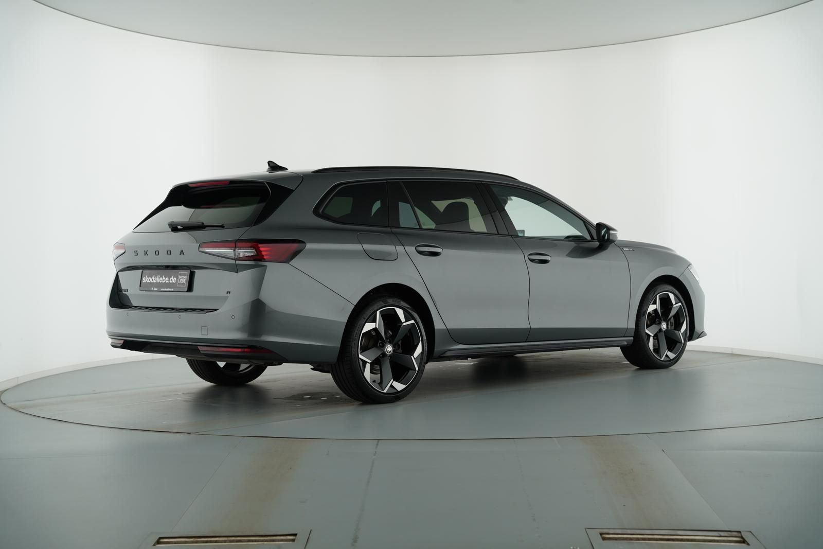 Skoda Superb - Bild 5