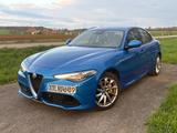 Alfa Romeo Giulia Veloce Q4 1.Hand-KAM-PDC-209PS-BREMBO-NAV - Alfa Romeo Giulia veloce mit Diesel-Antrieb