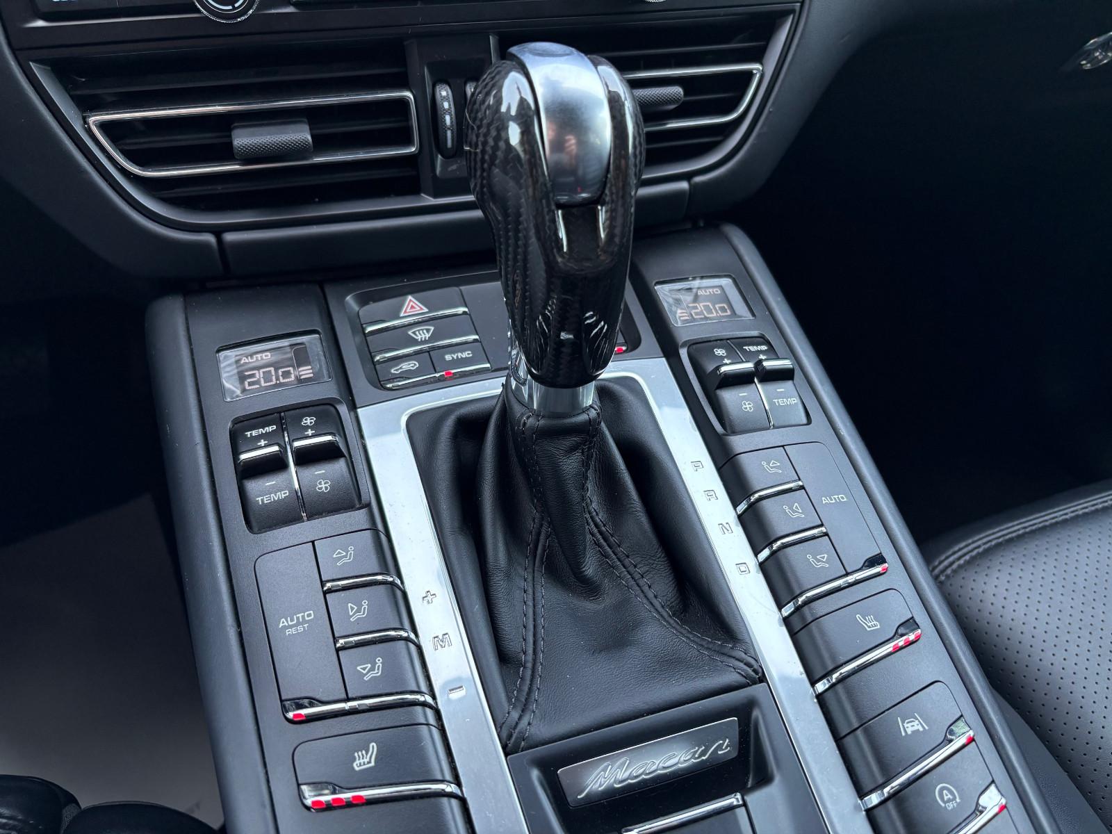 Porsche Macan S Carbon+LED+PDLS+Panorama+21"+Kamera+AHK