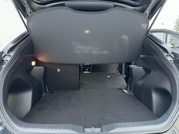 Toyota Yaris Cross 1.5 VVT-iE Hybrid 92PS AUTOMAITKLED