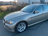 BMW 325i AUTOMATIK GSD XENON SHZ NAVI PDC KLIMA - BMW 325 Gebrauchtwagen