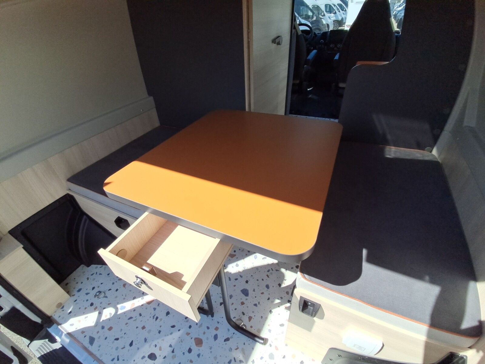 Fahrzeugabbildung Chausson Van Challenger Sunset Edition Markise,Solar,RK