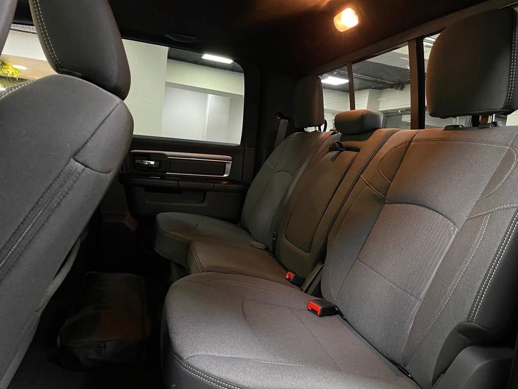 Fahrzeugabbildung Dodge 2023 WARLOCK CREW CAB HEMI 4x4 LPG-SOFORT!