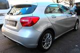 Mercedes-Benz A 180 *URBAN* AUTOMATIK* PDC* TEILLEDER* - gebrauchte Mercedes-Benz A 180 aus dem Jahr 2013