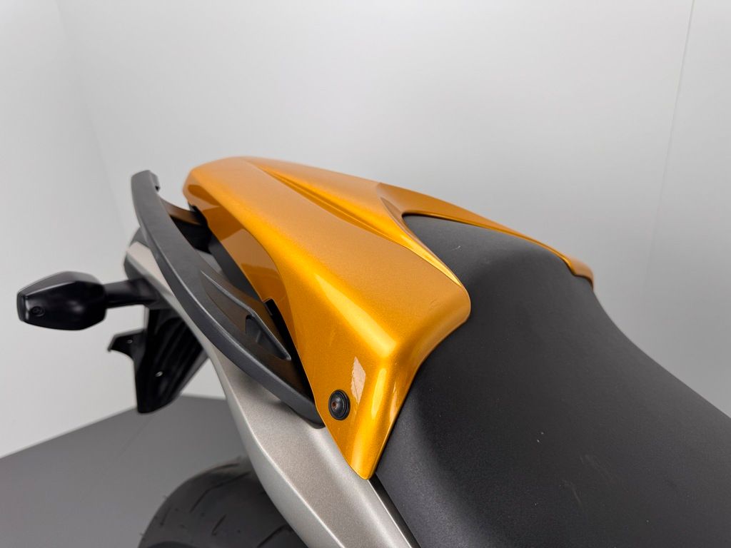 Fahrzeugabbildung Honda CB600 FA HORNET *1. HAND *BOS-AUSPUFF