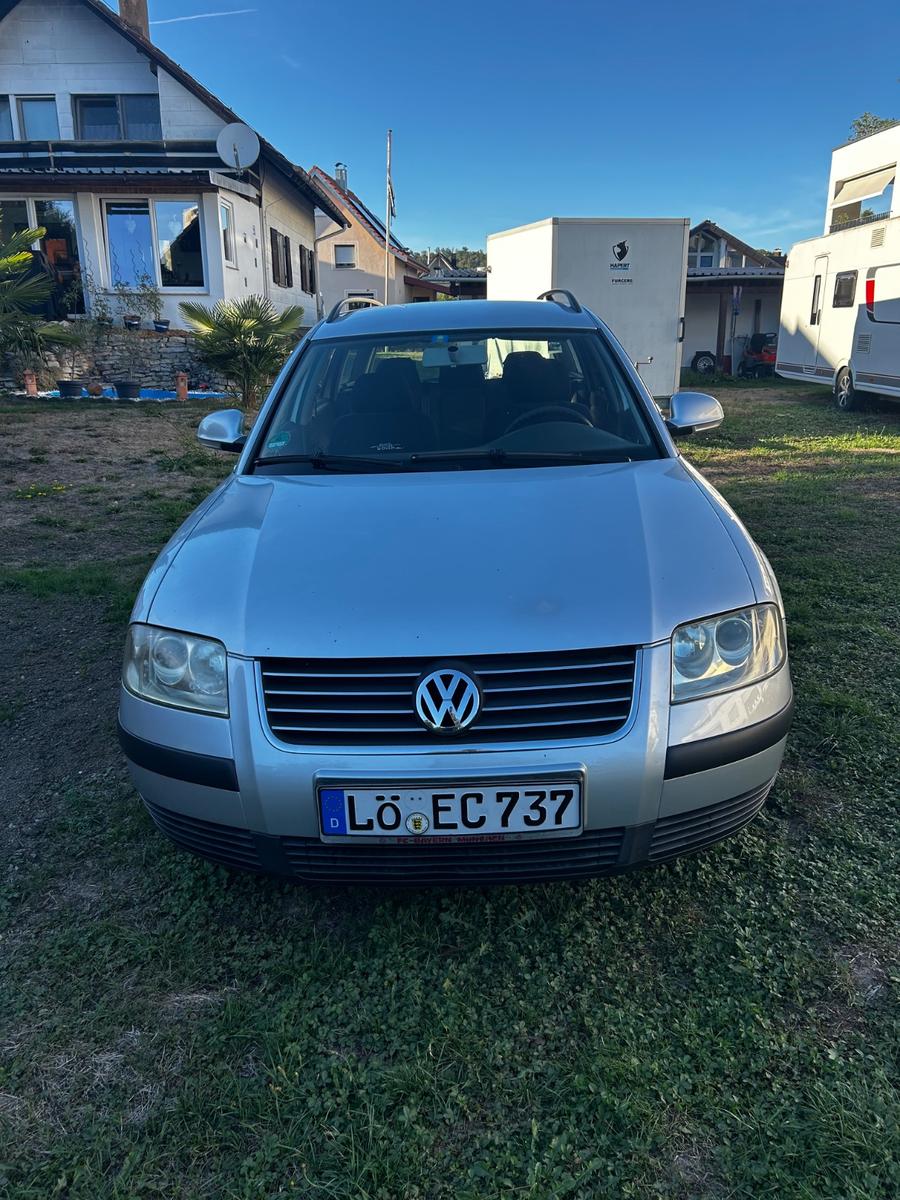 Volkswagen Passat 2005 — вигляд ззаду