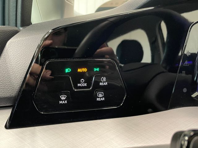 Golf VIII Life 1.5 TSI LED ACC PDC RFK