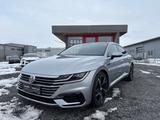 Volkswagen Arteon R-Line Pano RFK LED CARPLAY ACC - gebrauchte VW Arteon aus dem Jahr 2020