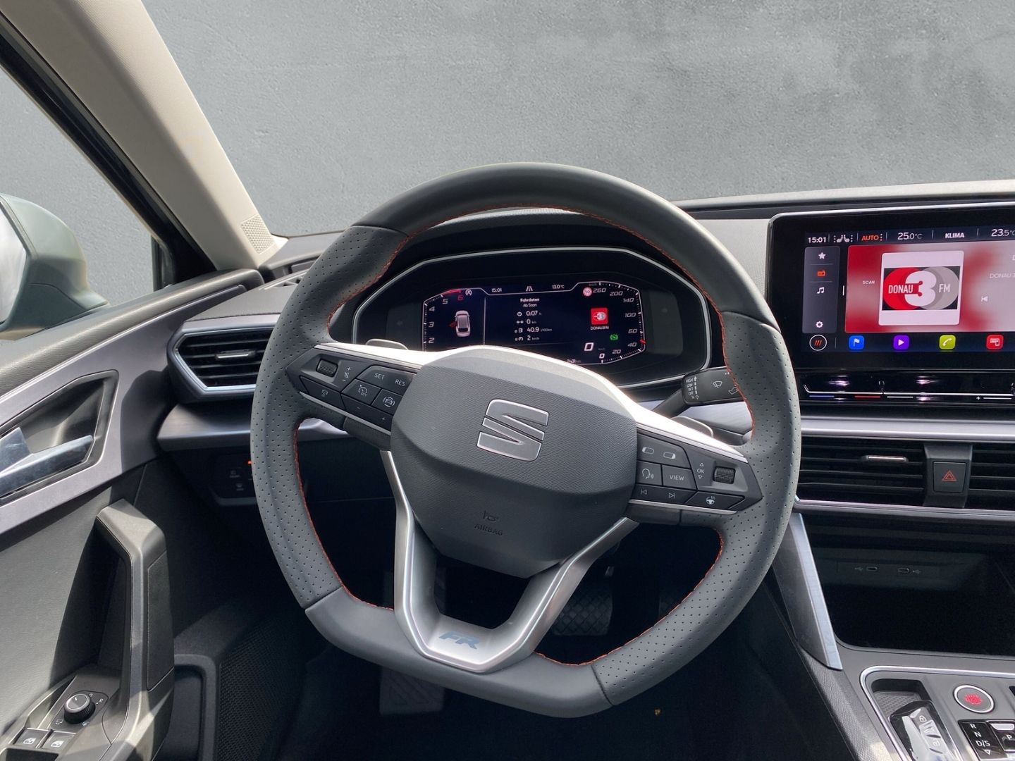 Fahrzeugabbildung SEAT Leon Sportstourer FR 2.0 TDI EU6d Navi Digitales