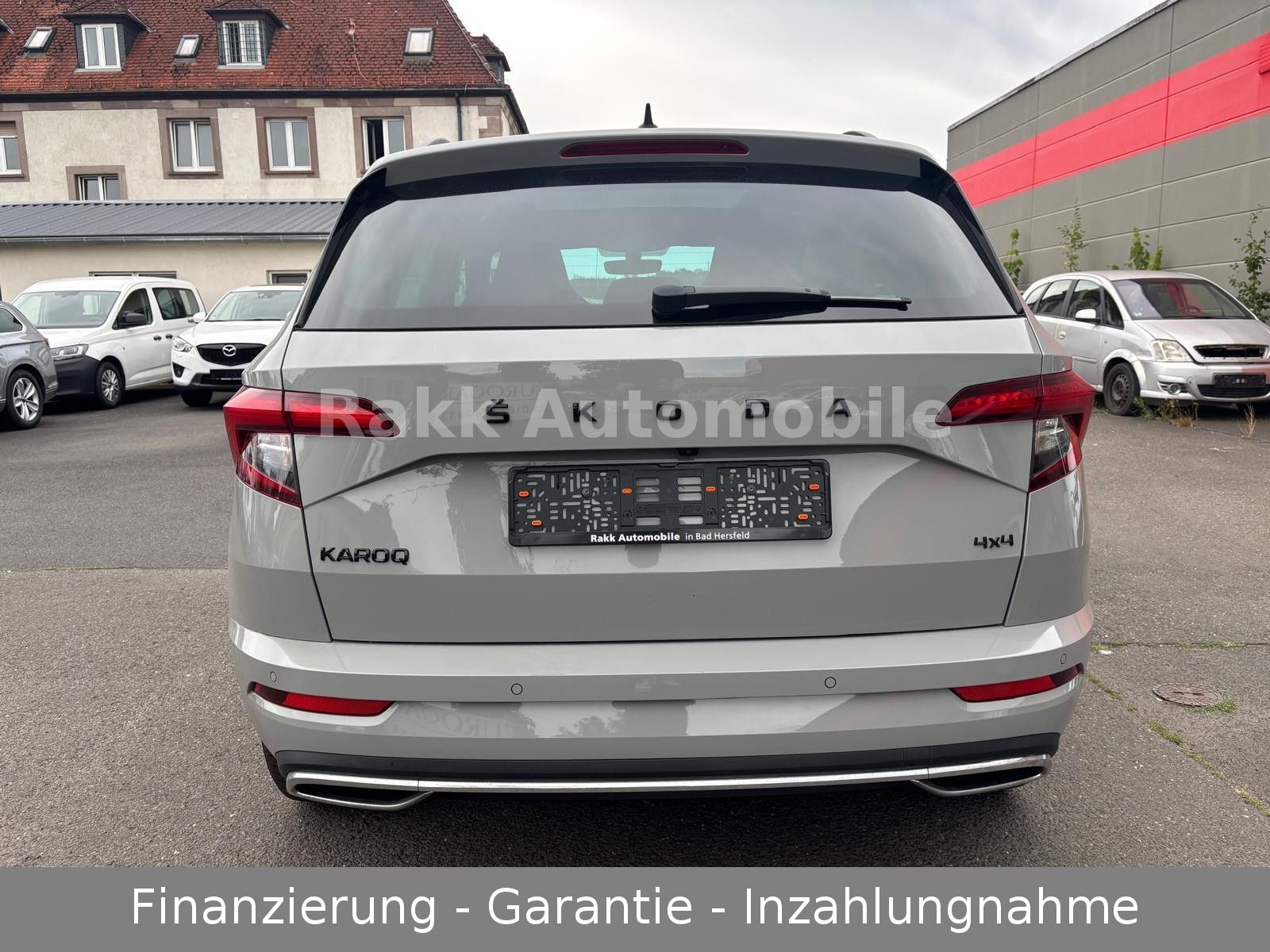 Fahrzeugabbildung SKODA Karoq SportLine 4x4-ACC-PANO-VIRTUAL-KAM-SHZ-LED