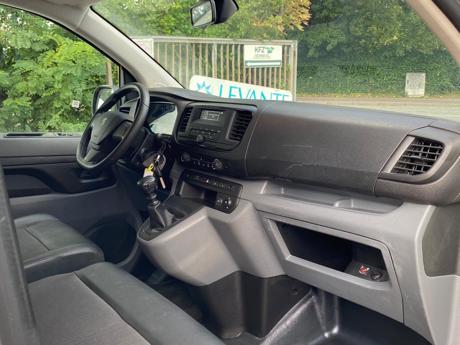 Peugeot Expert 2,0BlueHDI L2 2x Schiebetüren AHK PDC SHZ