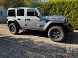 Jeep Wrangler 2.0 T-GDi Unlimited Rubicon Automat... - silberne Jeep Wrangler
