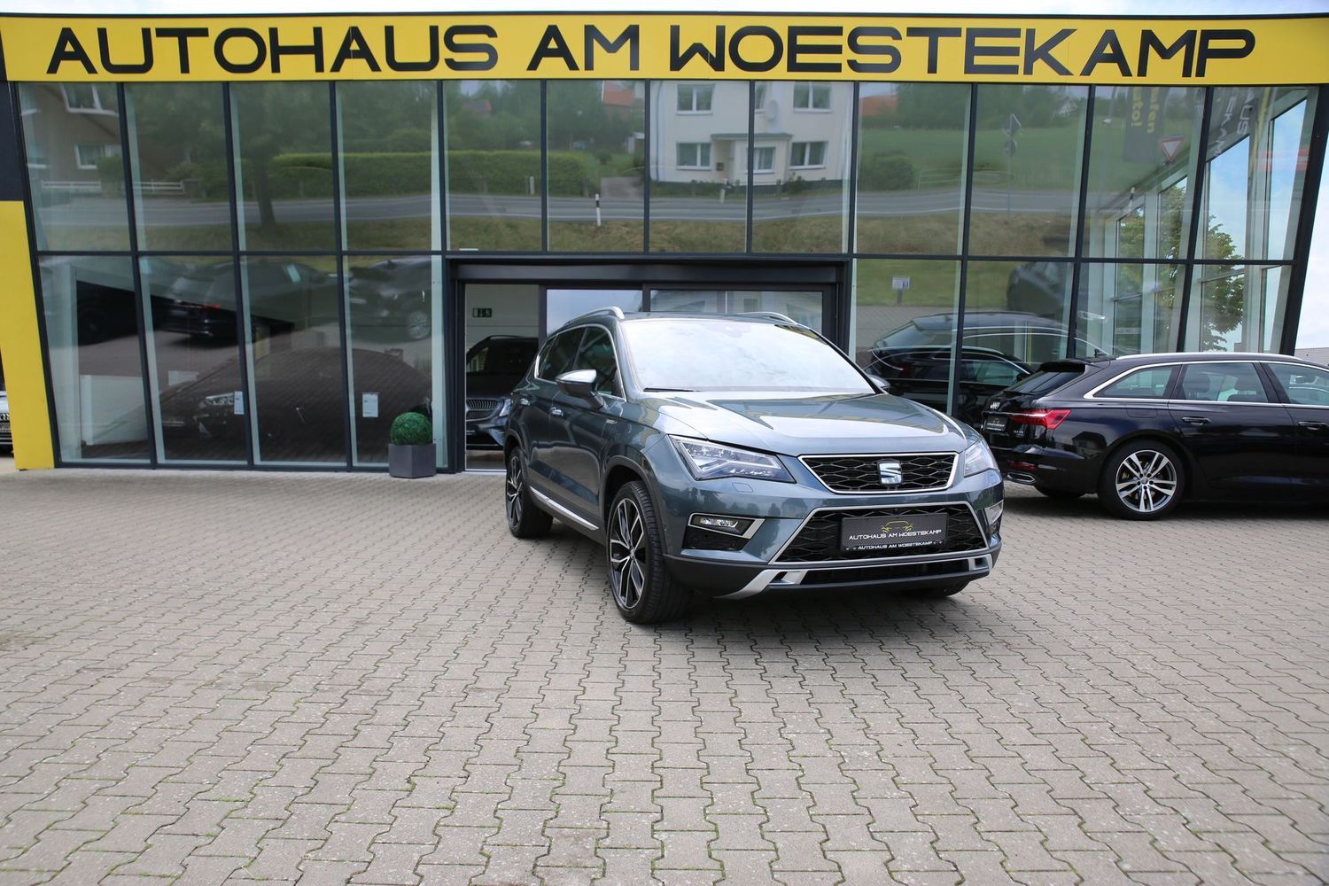 SEAT Ateca *XCELLENCE*4Drive*STHZ*360°*BEATS*PANO*ACC