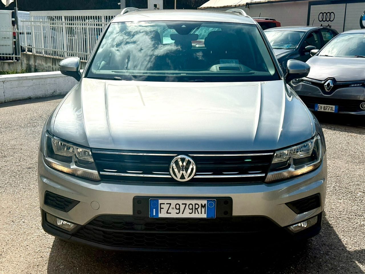 Volkswagen Tiguan 2.0 TDI SCR DSG Sport BlueMoti imagem 3