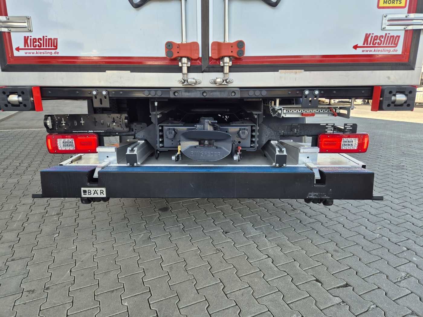 Fahrzeugabbildung Iveco S-Way AD190S40/FP ThermoKing T-1200R LBW Tür AHK